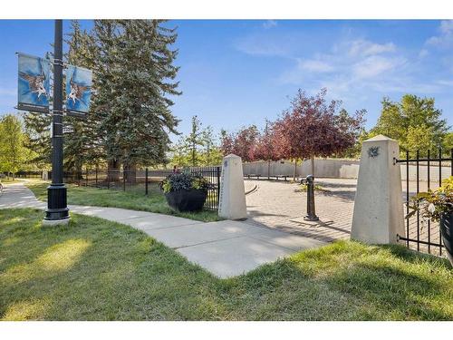 2306-5605 Henwood Street Sw, Calgary, AB - Outdoor