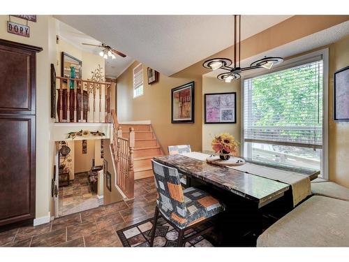 14981 5 Street Sw, Calgary, AB - Indoor Photo Showing Dining Room