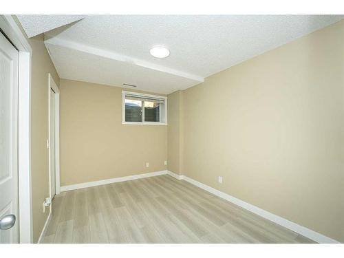 260 Saddlebrook Point Ne, Calgary, AB - Indoor Photo Showing Other Room