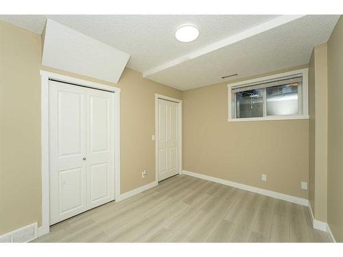 260 Saddlebrook Point Ne, Calgary, AB - Indoor Photo Showing Other Room