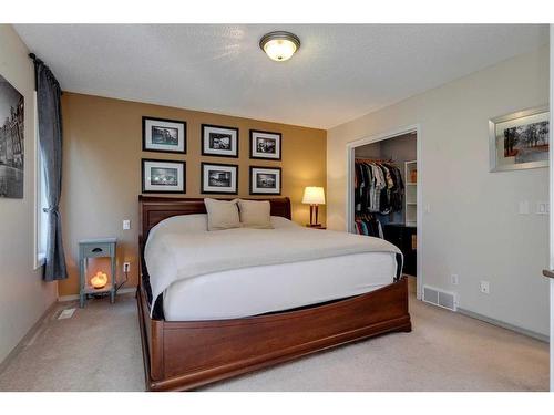 179 Mountain Park Drive Se, Calgary, AB - Indoor Photo Showing Bedroom