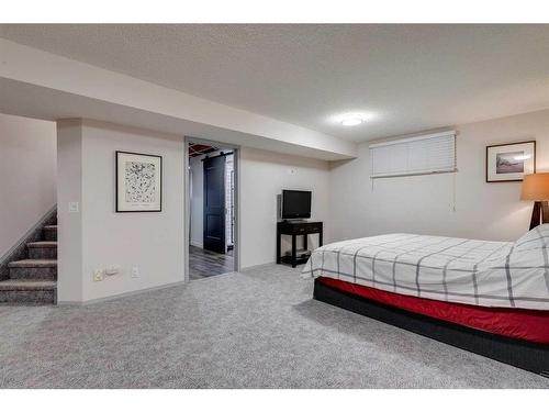 179 Mountain Park Drive Se, Calgary, AB - Indoor Photo Showing Bedroom