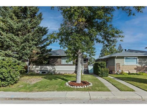 3314 39 Street Sw, Calgary, AB 