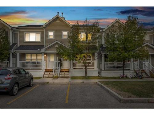 225 Country Village Manor Ne, Calgary, AB - Outdoor With Facade