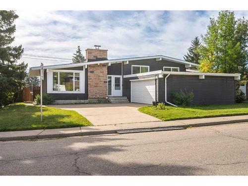 68 Southampton Drive Sw, Calgary, AB - Outdoor