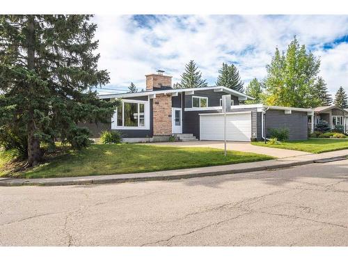 68 Southampton Drive Sw, Calgary, AB - Outdoor With Facade