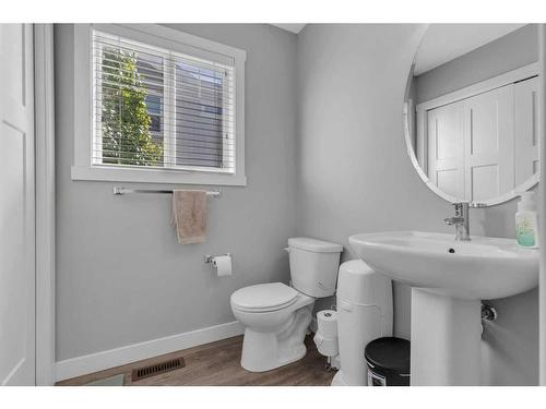 720 Skyview Ranch Grove Ne, Calgary, AB - Indoor Photo Showing Bathroom