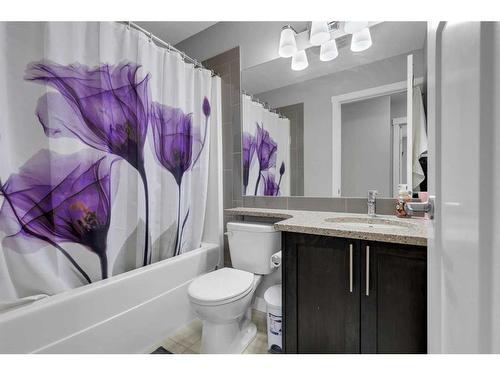 720 Skyview Ranch Grove Ne, Calgary, AB - Indoor Photo Showing Bathroom