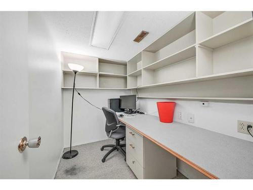 135 Prominence Heights Sw, Calgary, AB - Indoor Photo Showing Office