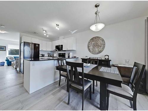 356 Sunrise Terrace Ne, High River, AB - Indoor Photo Showing Dining Room