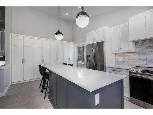 191 Scenic Way Nw, Calgary, AB - Indoor Photo Showing Kitchen