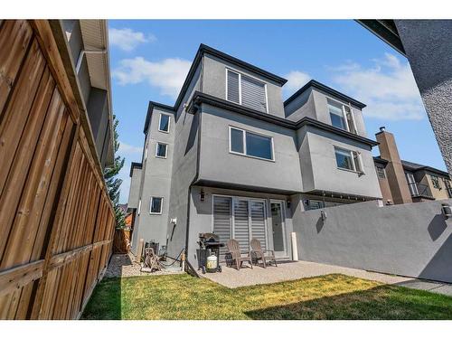 1623 Westmount Road Nw, Calgary, AB - Outdoor