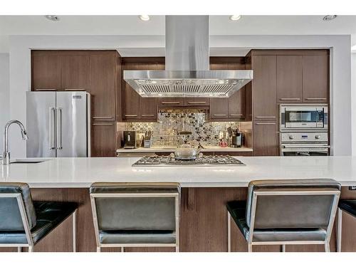 1623 Westmount Road Nw, Calgary, AB - Indoor Photo Showing Kitchen With Stainless Steel Kitchen With Upgraded Kitchen