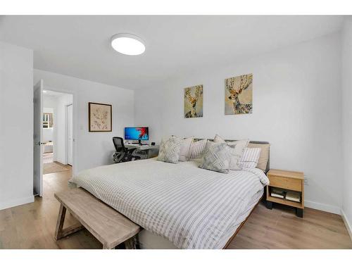 52 Woodstock Way Sw, Calgary, AB - Indoor Photo Showing Bedroom