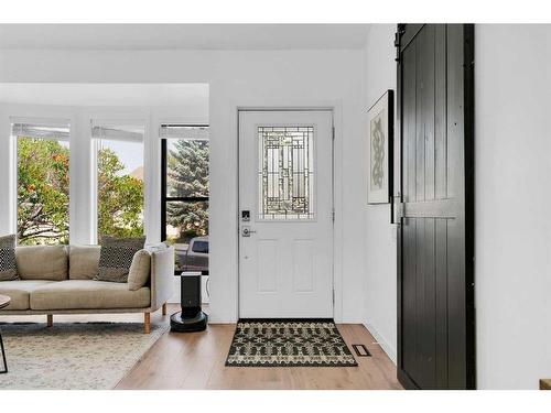 52 Woodstock Way Sw, Calgary, AB - Indoor Photo Showing Living Room