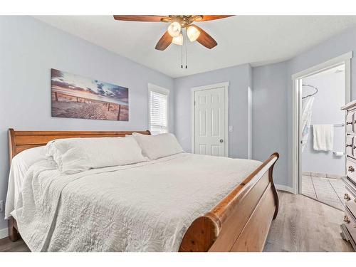 317 Carriage Lane Drive, Carstairs, AB - Indoor Photo Showing Bedroom