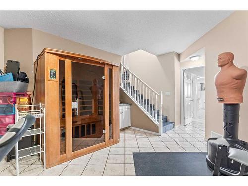 317 Carriage Lane Drive, Carstairs, AB - Indoor Photo Showing Other Room