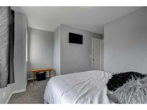 170 New Brighton Point Se, Calgary, AB - Indoor Photo Showing Bedroom