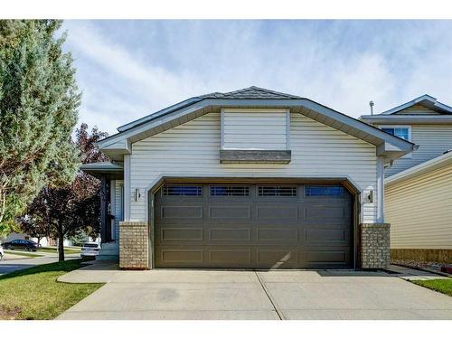 134 Riverwood Crescent Se, Calgary, AB - Outdoor