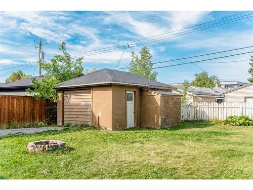 1624 19 Avenue Nw, Calgary, AB - Outdoor