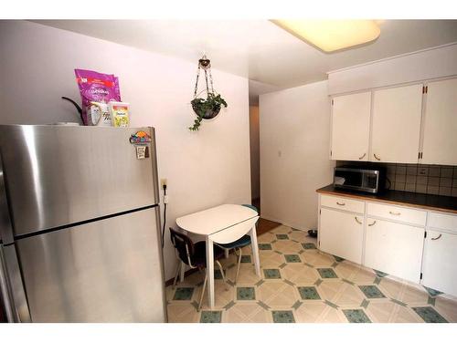 43 Brampton Crescent Sw, Calgary, AB - Indoor Photo Showing Kitchen