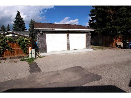 43 Brampton Crescent Sw, Calgary, AB - Outdoor