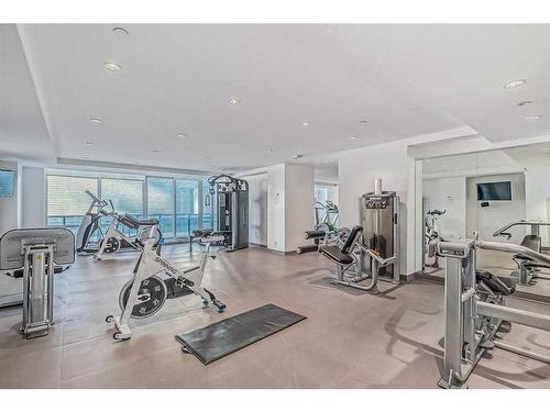 516-615 6 Avenue Se, Calgary, AB - Indoor Photo Showing Gym Room