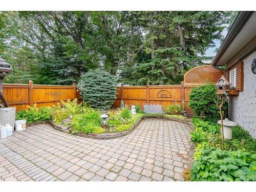 3007 Oakmoor Drive Sw, Calgary, AB - Outdoor