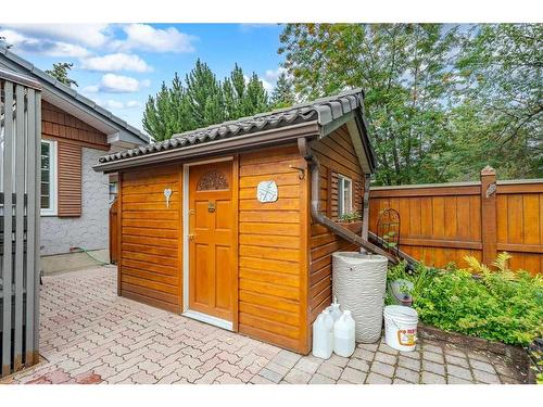 3007 Oakmoor Drive Sw, Calgary, AB - Outdoor With Exterior