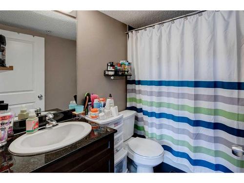 1416-625 Glenbow Drive, Cochrane, AB - Indoor Photo Showing Bathroom