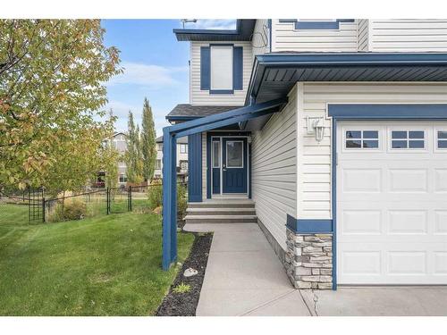 16 Drake Landing Mews, Okotoks, AB - Outdoor