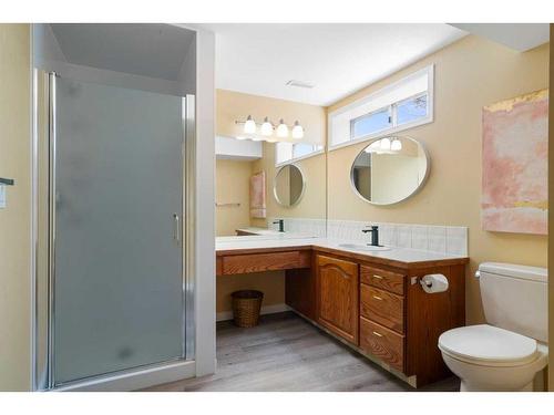 104 Christie Knoll Heights Sw, Calgary, AB - Indoor Photo Showing Bathroom