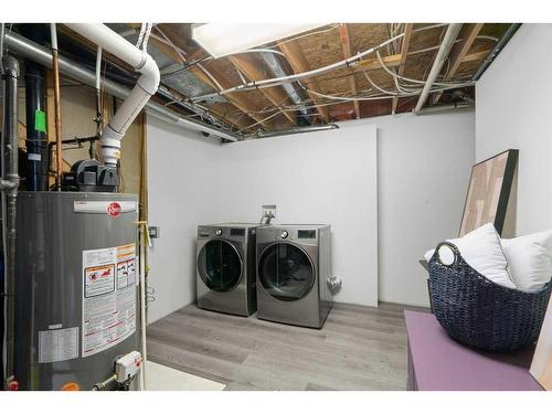 104 Christie Knoll Heights Sw, Calgary, AB - Indoor Photo Showing Laundry Room