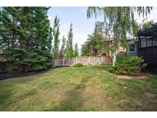 104 Christie Knoll Heights Sw, Calgary, AB - Outdoor With Backyard