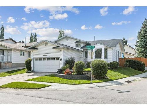 75 Woodglen Road Sw, Calgary, AB - Outdoor With Facade