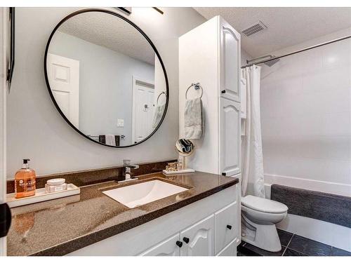 6820 Coach Ridge Road Sw, Calgary, AB - Indoor Photo Showing Bathroom