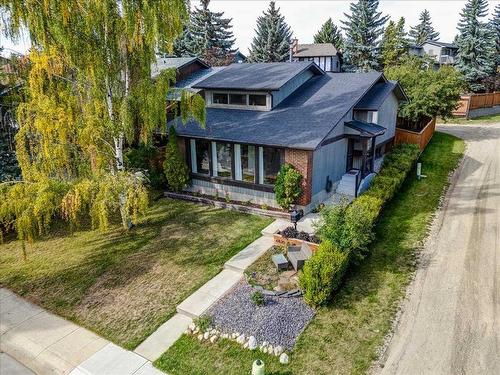 6820 Coach Ridge Road Sw, Calgary, AB - Outdoor