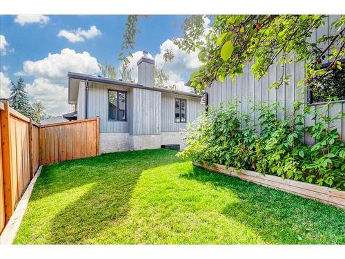 6820 Coach Ridge Road Sw, Calgary, AB - Outdoor