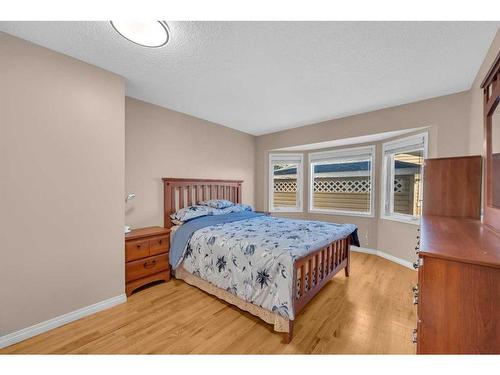 71 Martindale Close Ne, Calgary, AB - Indoor Photo Showing Bedroom