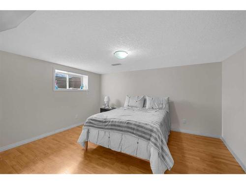 71 Martindale Close Ne, Calgary, AB - Indoor Photo Showing Bedroom