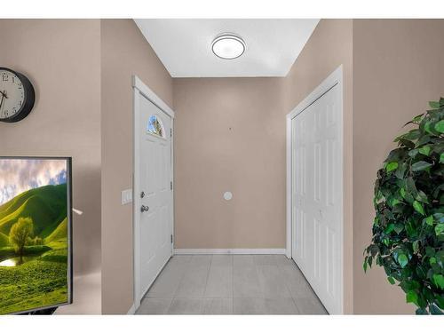 71 Martindale Close Ne, Calgary, AB - Indoor Photo Showing Other Room