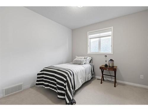 54 Royal Birkdale Crescent Nw, Calgary, AB - Indoor Photo Showing Bedroom