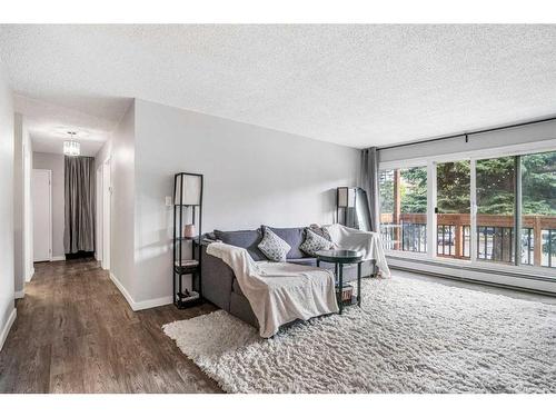 236-820 89 Avenue Sw, Calgary, AB - Indoor