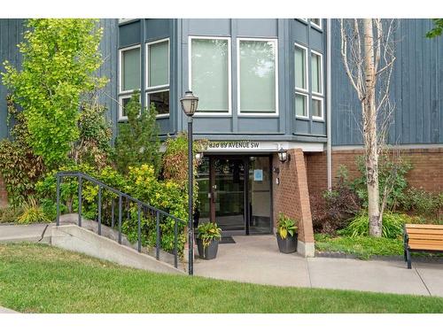 236-820 89 Avenue Sw, Calgary, AB - Outdoor