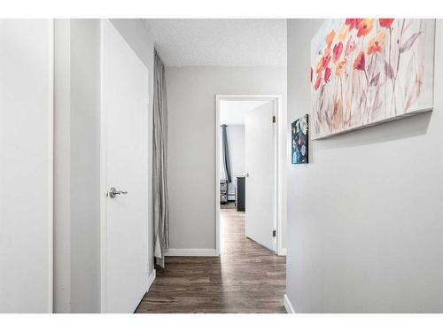 236-820 89 Avenue Sw, Calgary, AB - Indoor Photo Showing Other Room