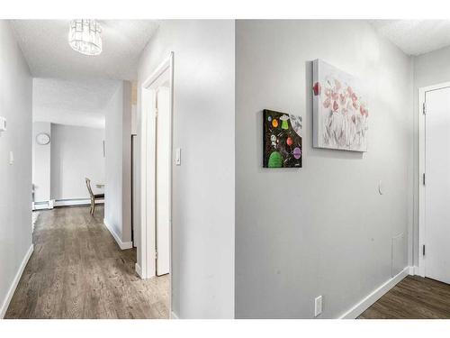 236-820 89 Avenue Sw, Calgary, AB - Indoor Photo Showing Other Room