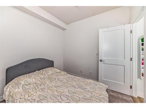 2311-55 Lucas Way Nw, Calgary, AB - Indoor Photo Showing Bedroom