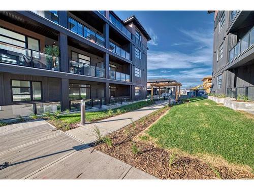 2311-55 Lucas Way Nw, Calgary, AB - Outdoor