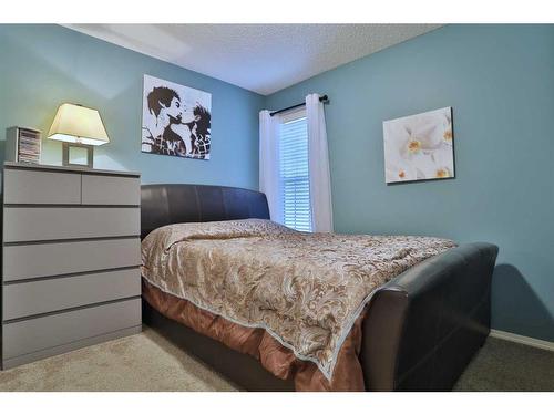 96 Tuscany Ravine Crescent Nw, Calgary, AB - Indoor Photo Showing Bedroom