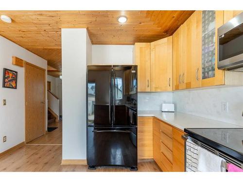 148 Martin Crossing Crescent Ne, Calgary, AB - Indoor Photo Showing Kitchen